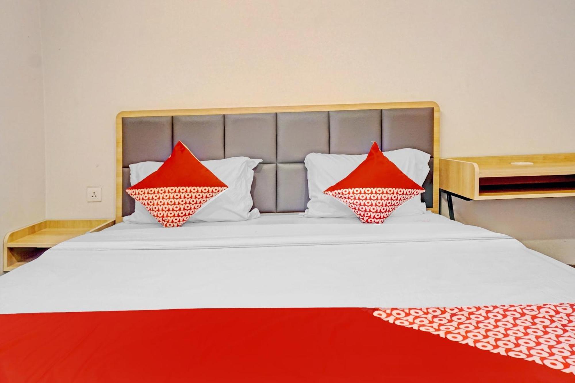 Super Oyo Capital O 90635 Tango Juliet Residence Jakarta Luaran gambar